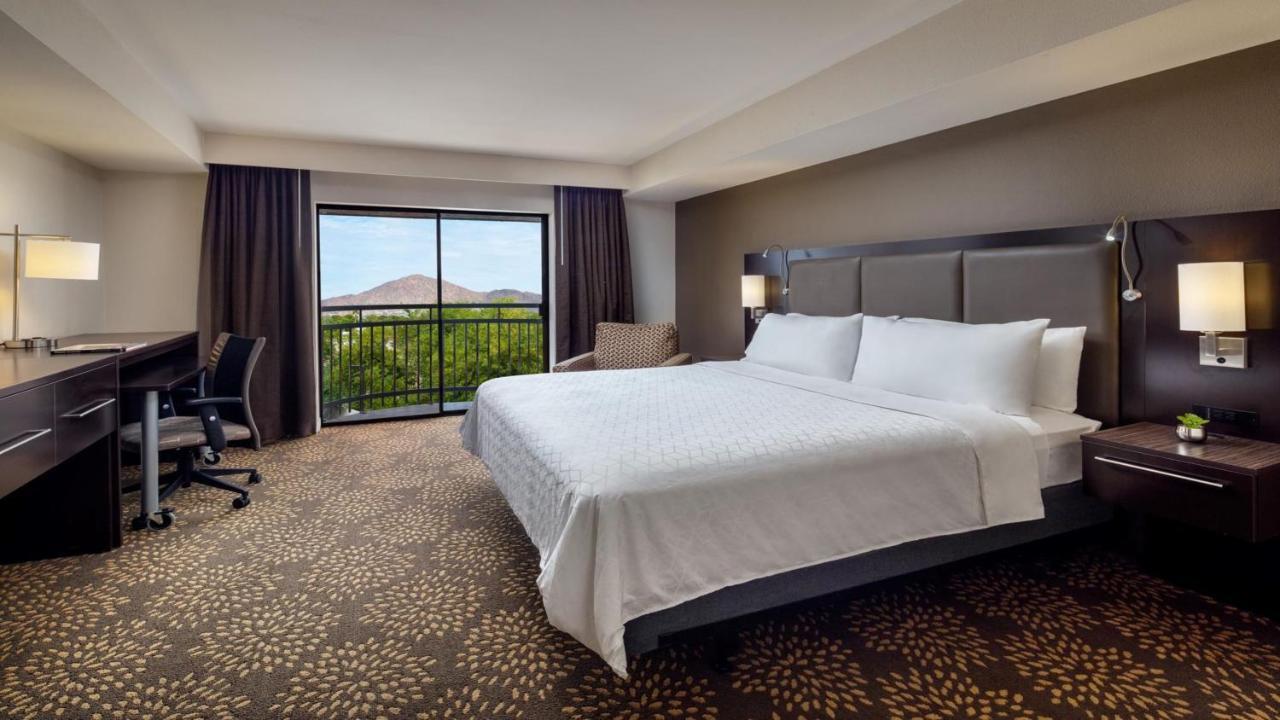 And Airport North By Ihg Hotel Phoenix