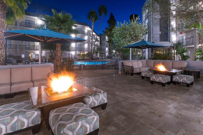 And Airport North By Ihg Hotel Phoenix